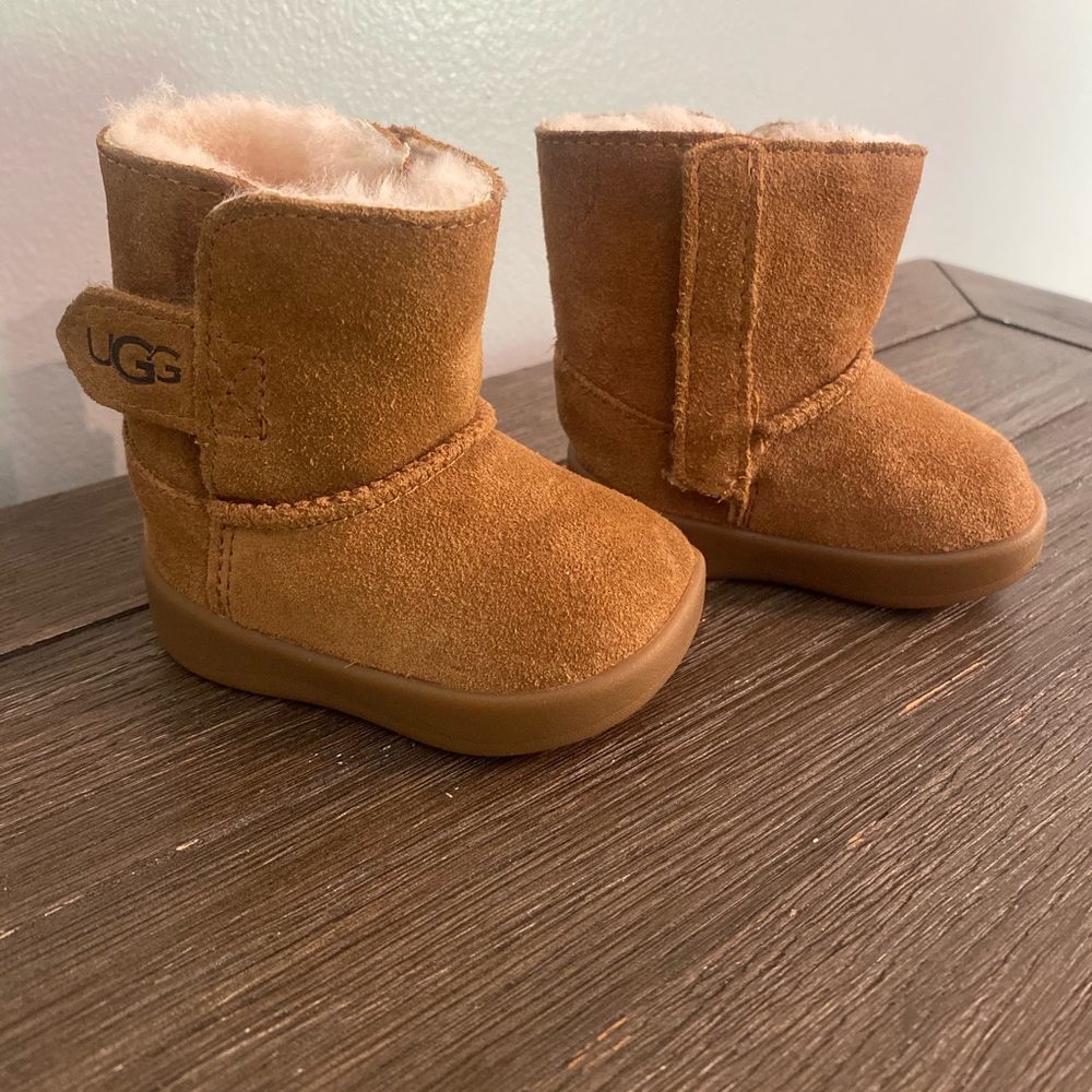Baby UGG boots size 0/1